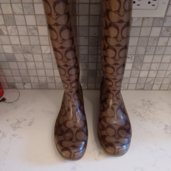 Coach Rain Boots - Picture 6 of 6